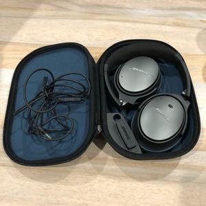 [SOLD] Bose QC25 Noise Cancelling Headphones